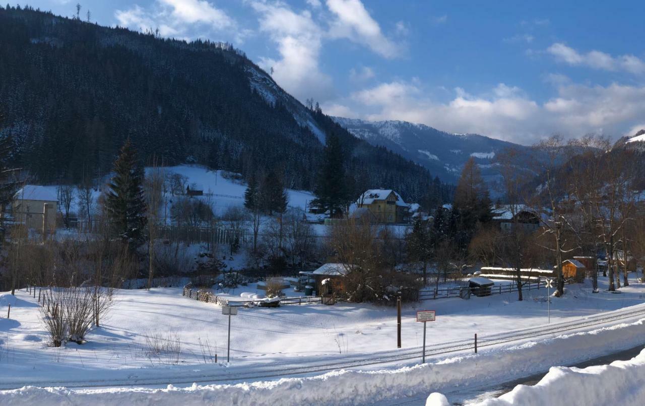 Riverside Ski Apartment Ramingstein Екстер'єр фото